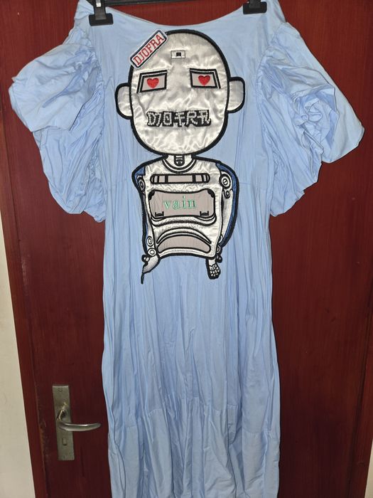 Наметки Том Тейлър, Луиза, рокли Djofra