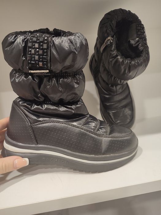 Зимние детские сапоги