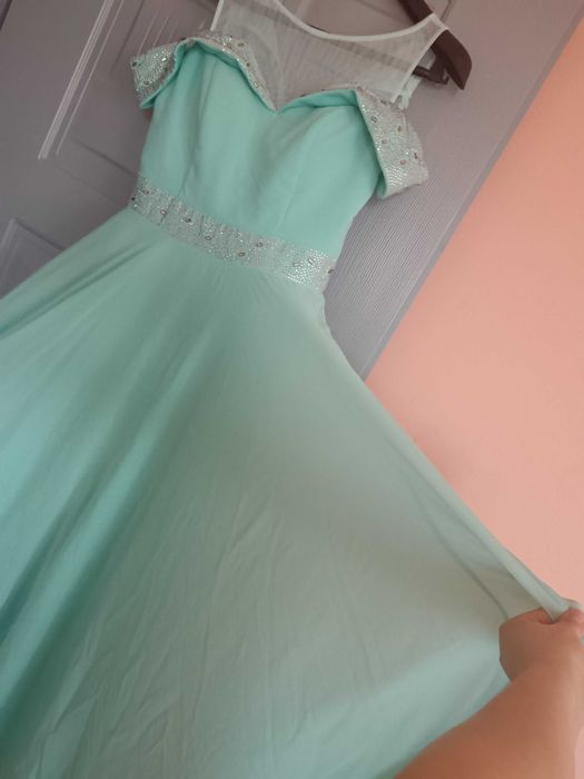 Официални дамски рокли