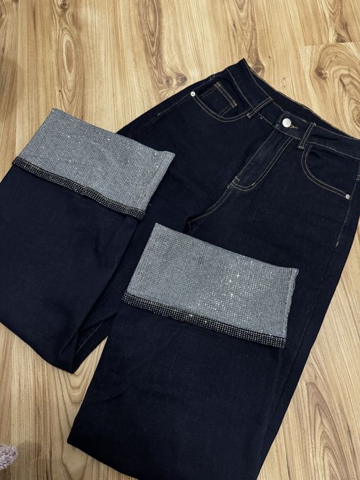 Дамски дънки с камъни