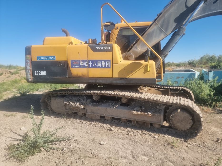 Экскаватор Volvo