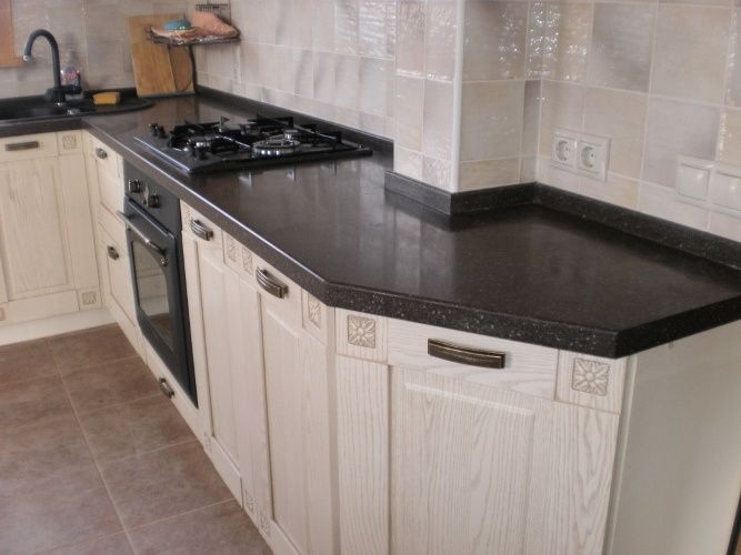 Столешницы из акрила от  90у.е кварц от 130-250 y.e