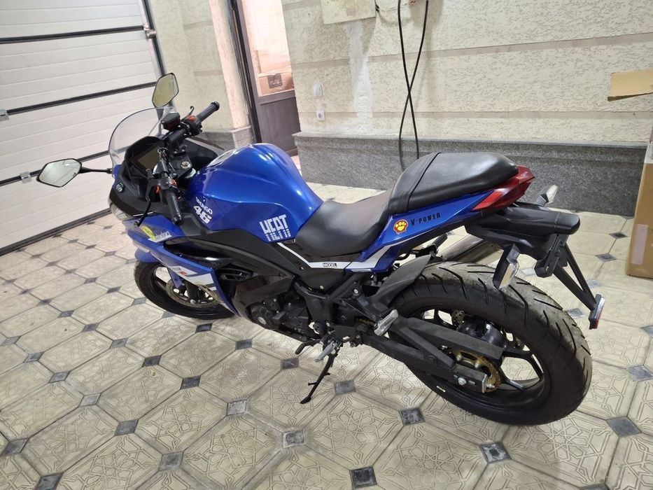 Янги мотоцикл срочно сотилади 2.800$