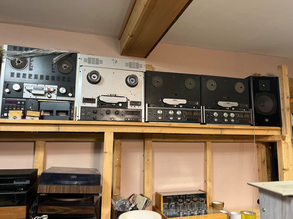 Vintige magnetofon revox b77
