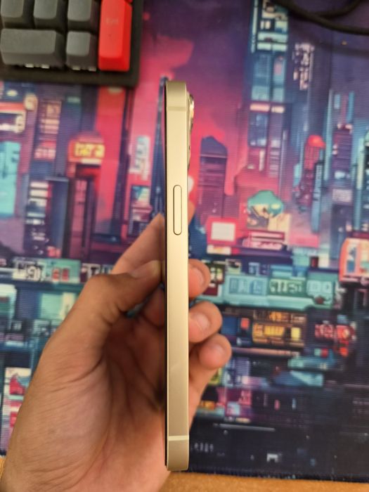 IPhone 13 128gb белый