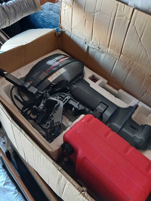 Продается лодка с мотором