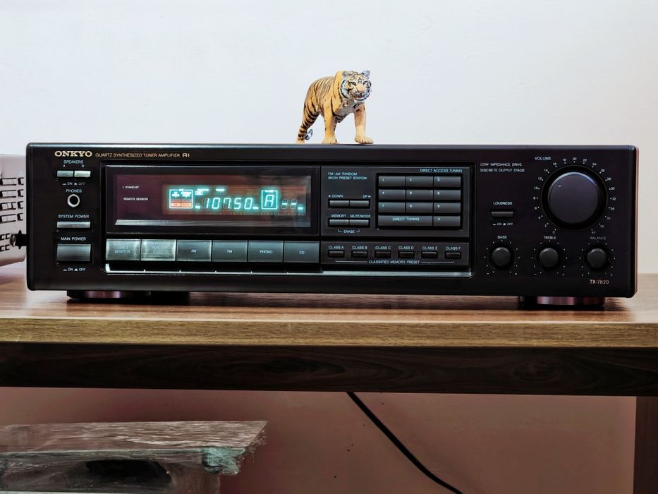 Onkyo TX-7280. O piesă superbă. Calități de top. Preț fix !