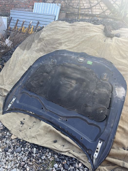 Капот на BMW E60