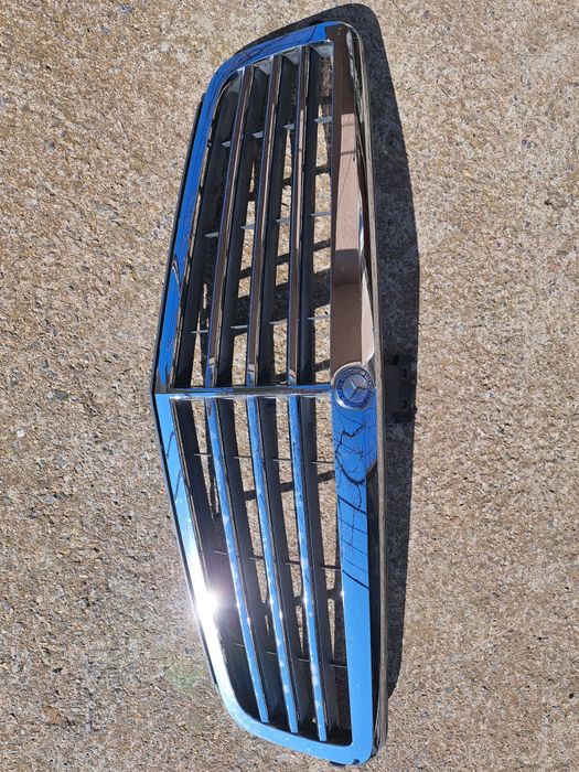 Предна Решетка за Мерцедес C класа  W204 Оргинал