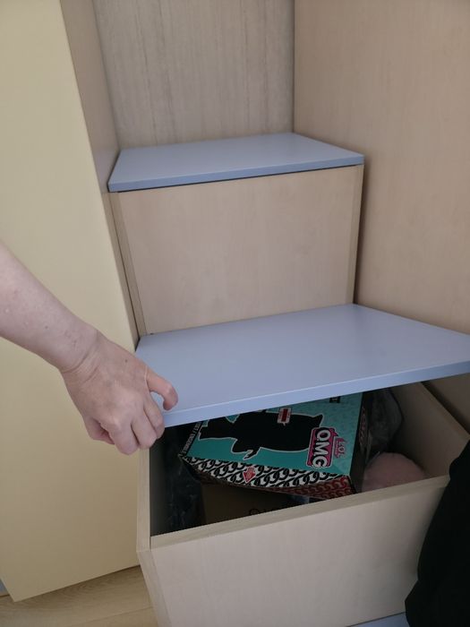 Продам двухъяруснаю кровать