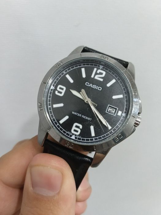 Продам часы Касио оригинальные