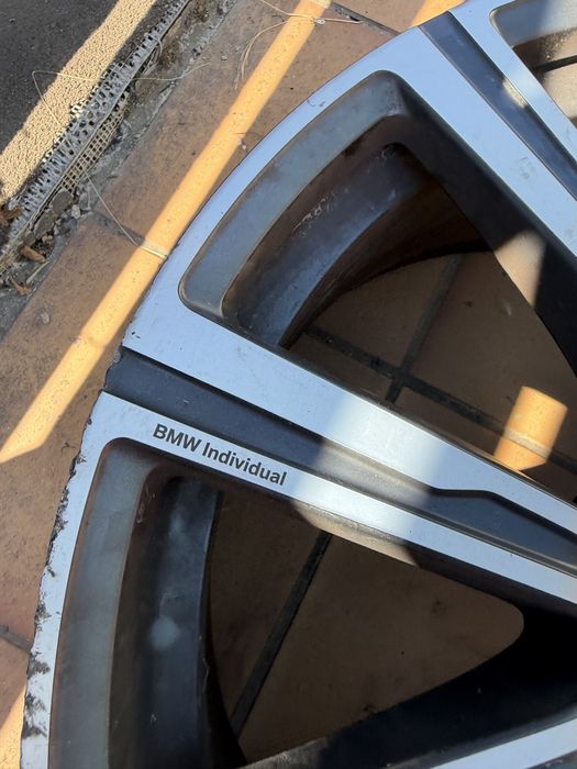Janta BMW individual originala R22 cu defect