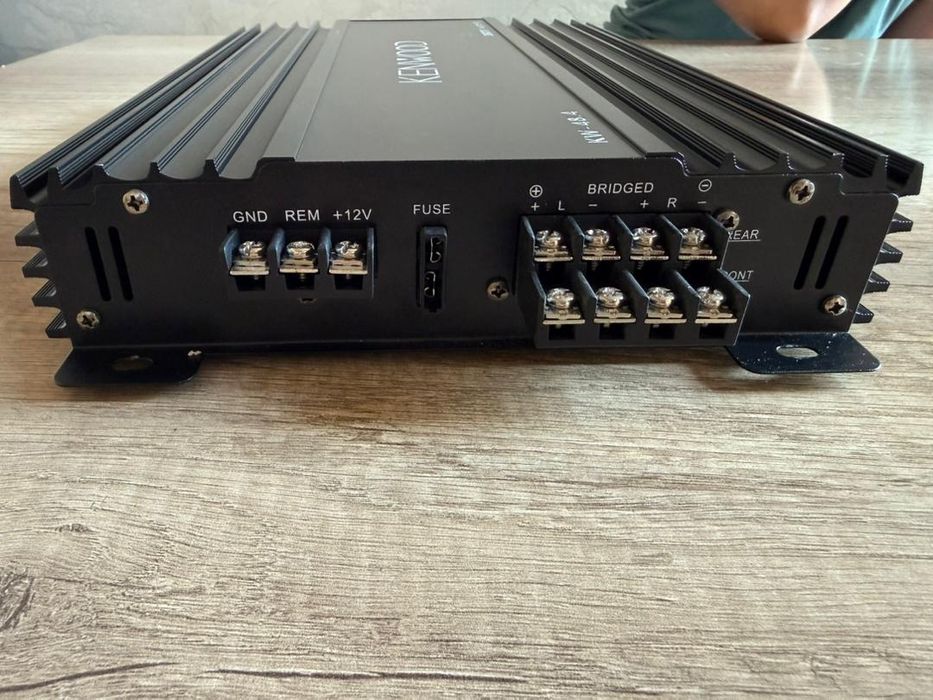 Kenwood usliter 3800 w 4 ta kanalli