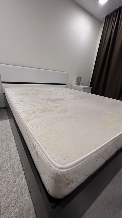 Кровать двуспальная 160х200