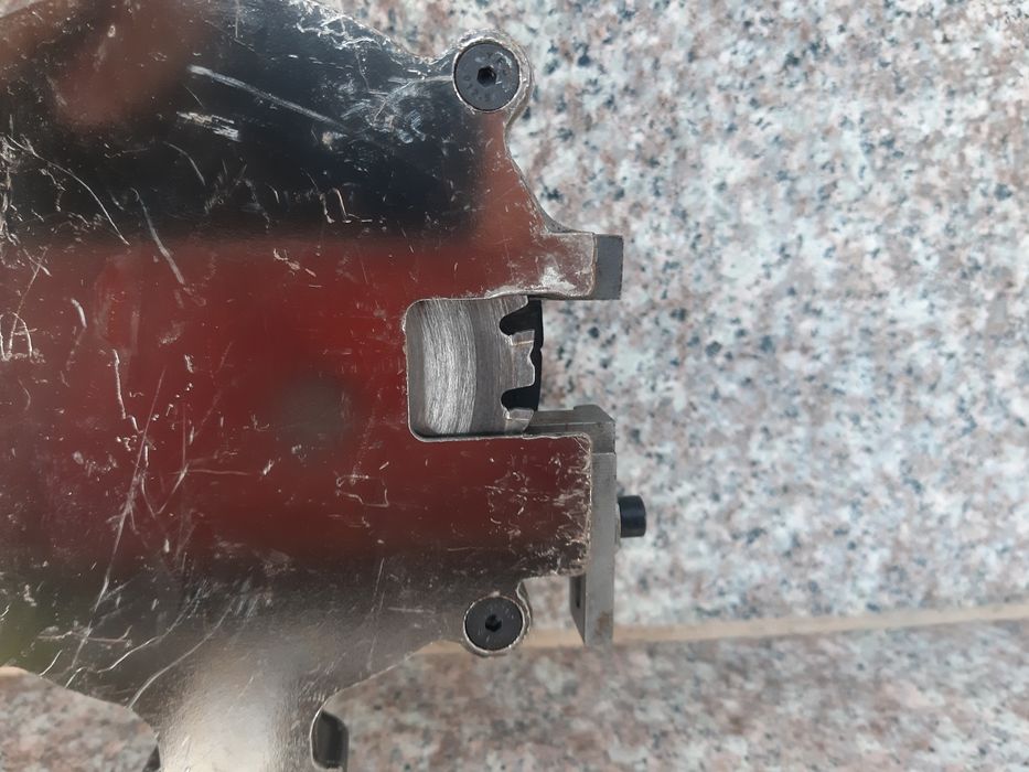 T jep circular pentru fier pe acumulatori