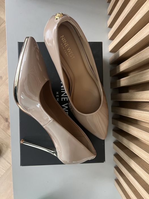 Обувски с висок ток Nine west
