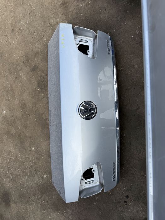 Броня VW Passat 7 оборудвана капак заден Volkswagen пасат 7 код на боята La7w колата е СЕДАН