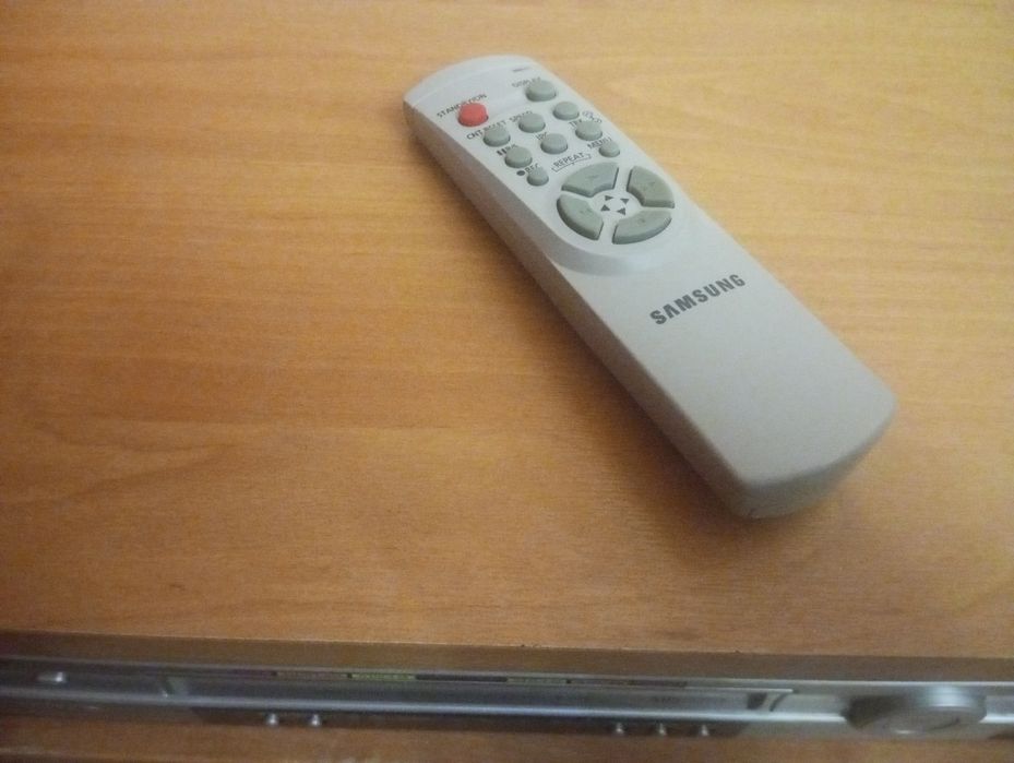 Видео магнитофон Samsung