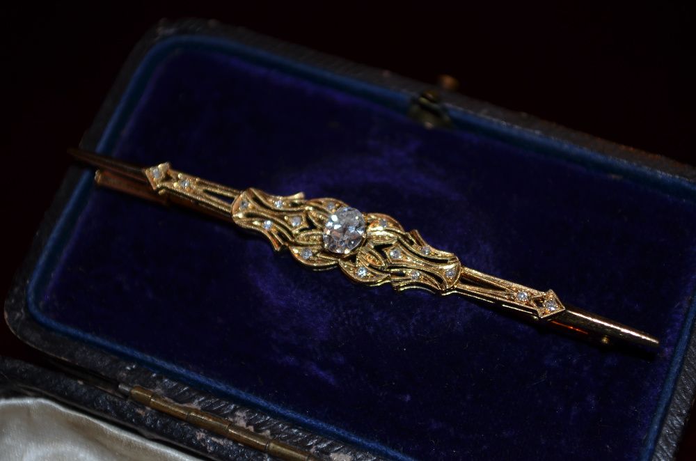 BROSA AUR 18K cu Diamant Oval de 0.50ct - Art Deco -Vintage - 5g. !