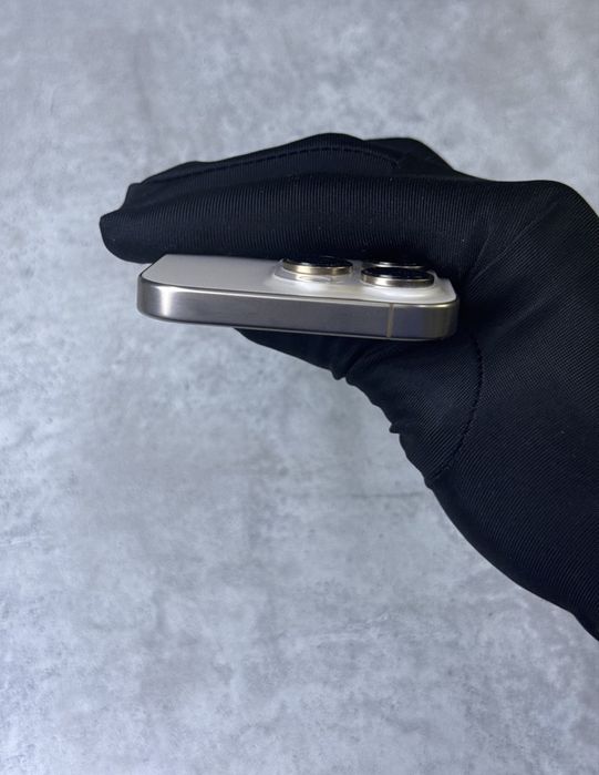 Срочно продам iPhone 16 Pro Gold