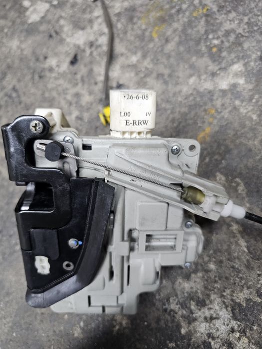 Брава Ауди a6 c6 4f двете предни и една задна