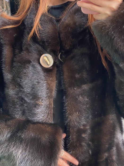 Продам шубу норковую