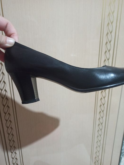 Продам туфли кожаные