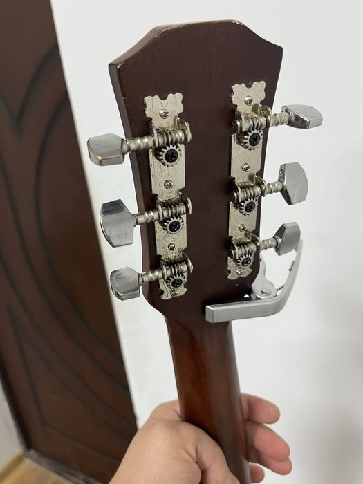 38 размер Гитара холати яхши айиби иук.