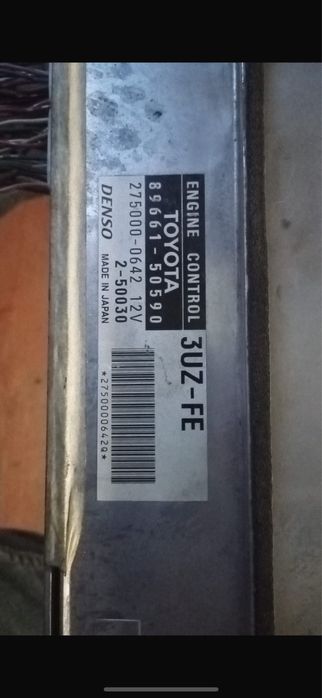 Продам эбу 3uz fe