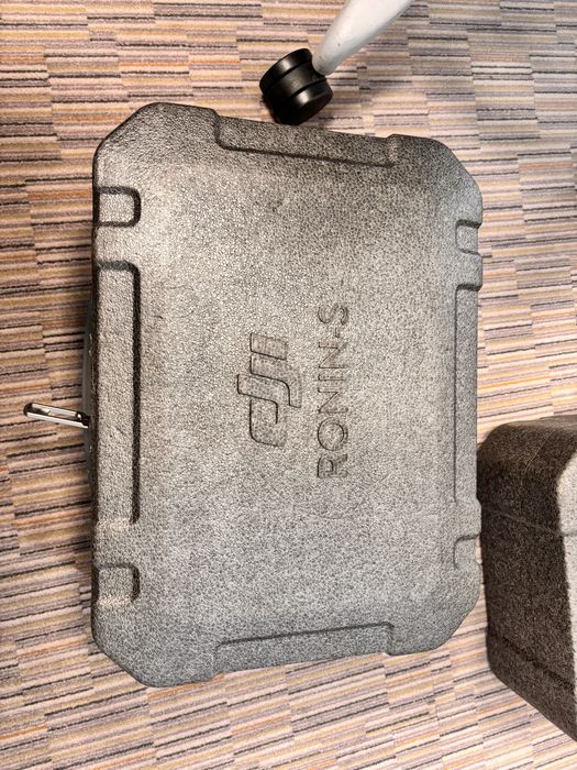 Стабилизатор DJI ronin-s 2 штуки