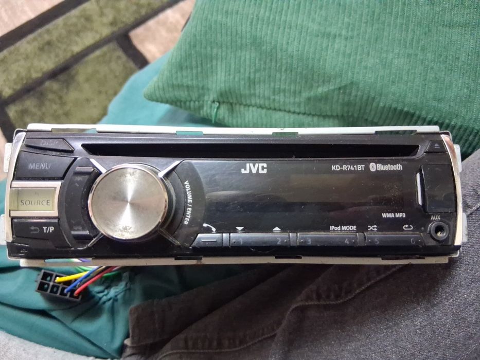 Casetofon JVC KD-R741BT