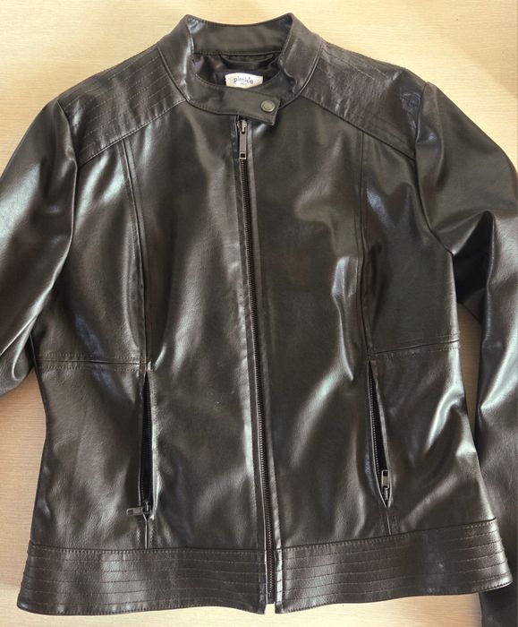 Кожено яке тъмно кафяво М размер чисто ново