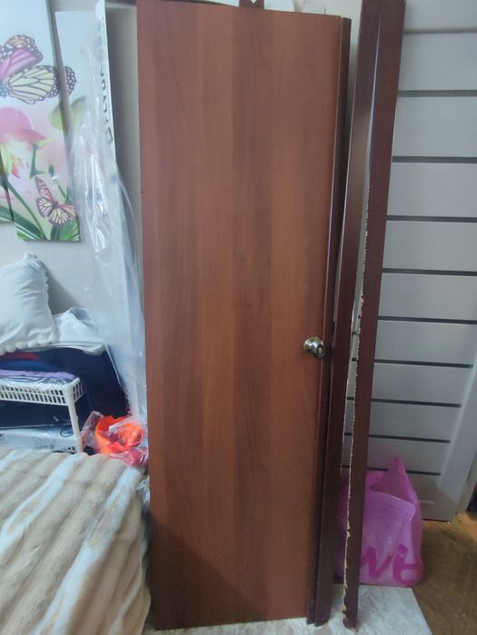 Продам две двери б/у ширина 600