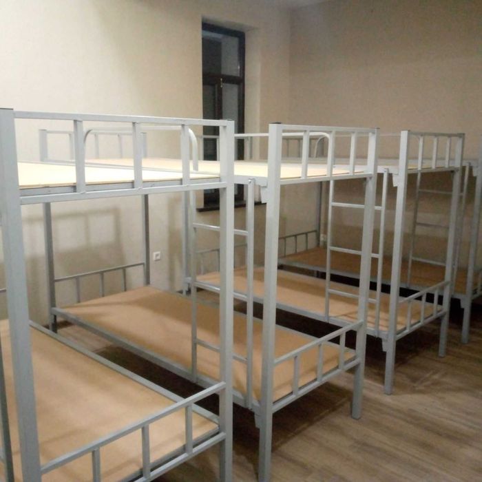 г.
Крават двухярусный

750