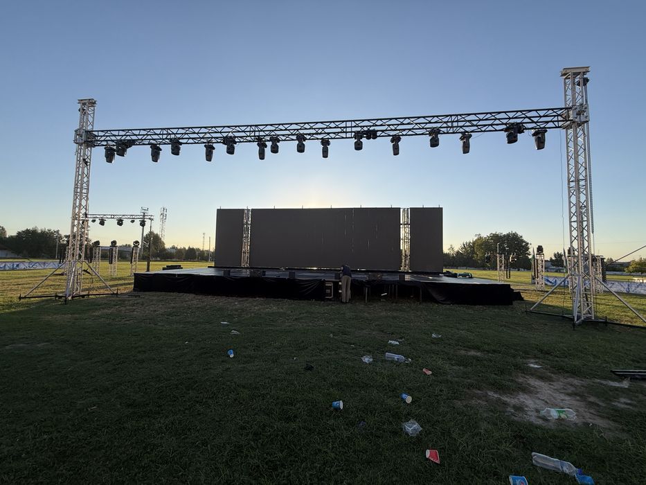 Led ekran, svetomuzika, podium, alyumin konstruksiya kolonka