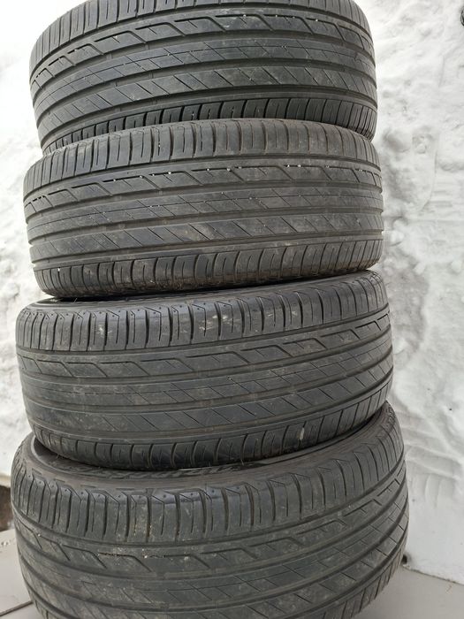 Продам шины. 225/55/17 бриджистон