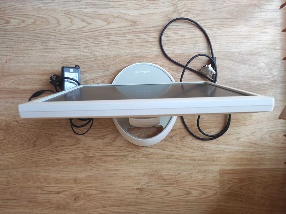 Монитор Samsung SyncMaster 760BF