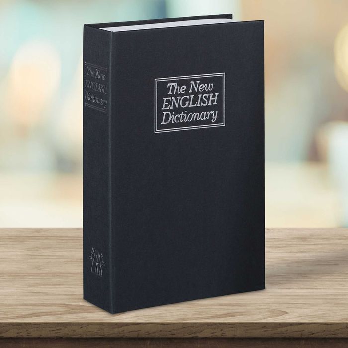 Seif ascuns in carte 24x15.5 cm incuietoare cu cheie cutie metalica