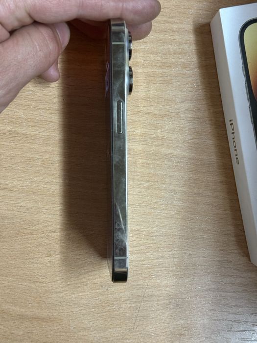 iPhone 14pro 256 gb gold