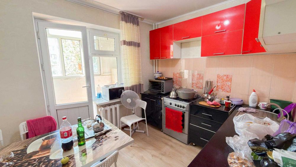 Продам 4 ком жана гарышкер