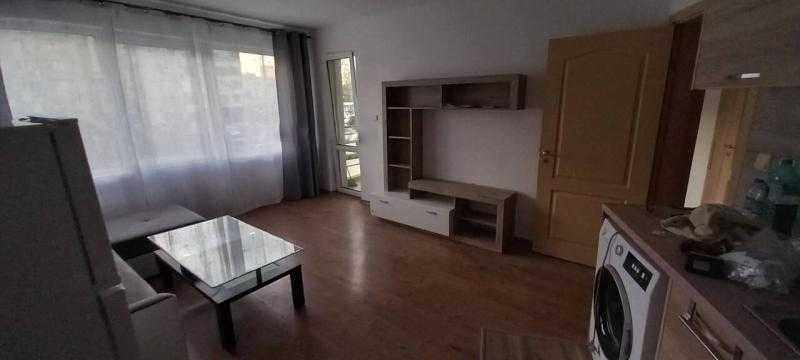 Дава се под наем Двустаен апартамент в Бургас, Славейков - 50 кв.м за 460 € - Снимка #1