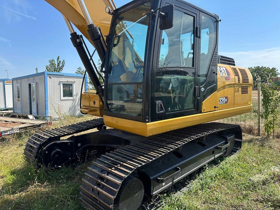 VAND Excavator pe senile CAT 320 (NOU)