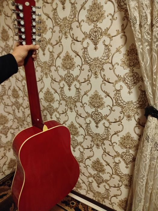 акустика гитара.