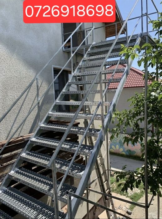 Vând Scări metalice la cel mai bun pret galvanizate externe și pentru