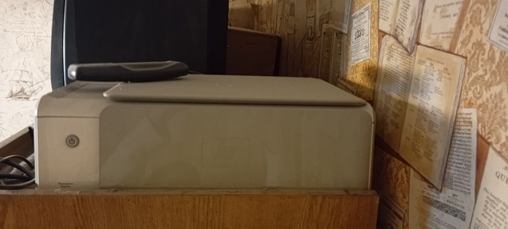 Принтер-ксерокс HP