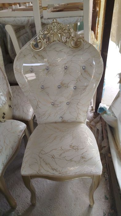 Ассалому алекум Азиз юртдошлар сизларга мехмон хонга янги турдеги стул