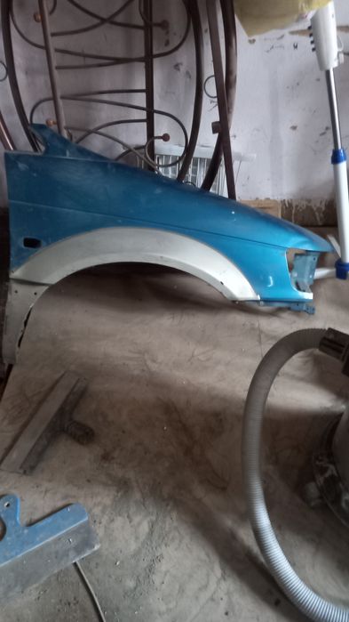 Правое крыло, рейлинги продольные, руль