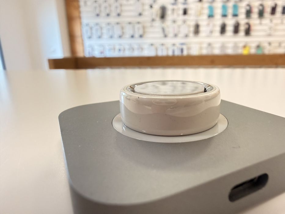 Продавам Oura Ring 4 Ceramic, размер 7