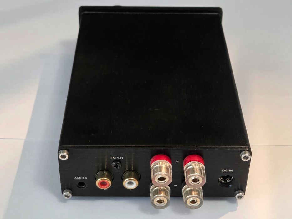 Amplificator audio Aiyima A07 cu TPA3255
