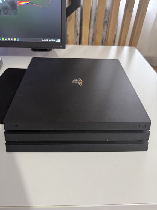 PlayStation 4 Pro 1 TB